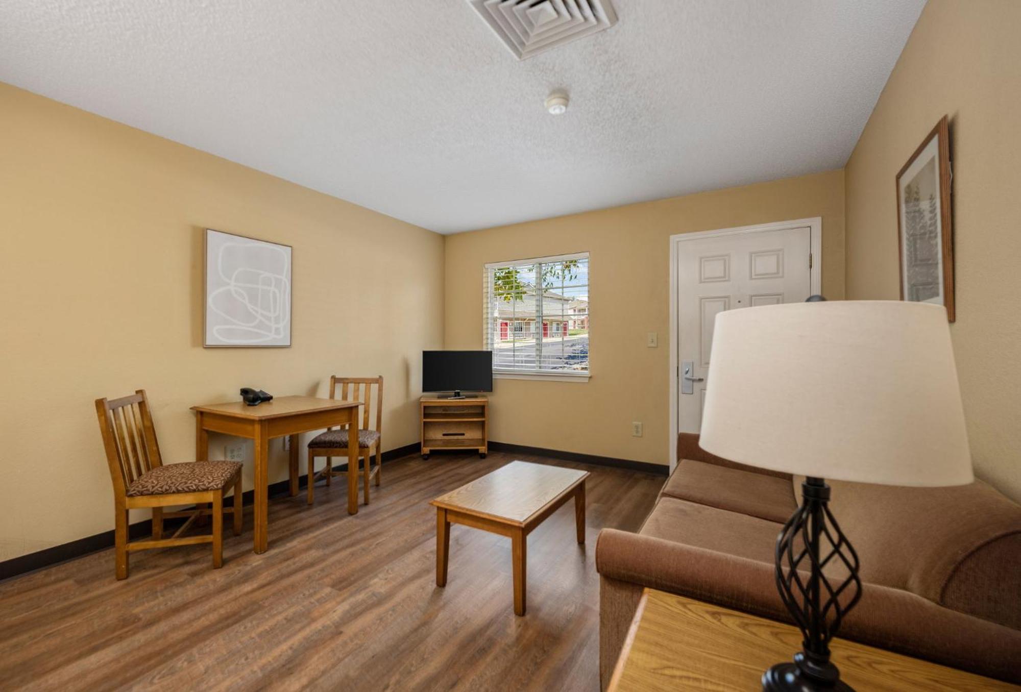 Affordable Suites Wilson Zewnętrze zdjęcie